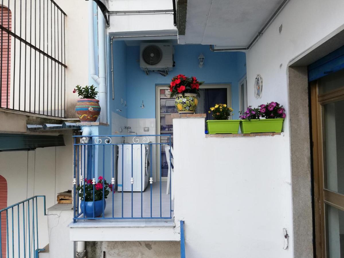 Case Vacanza Da Marco&Mary Giardini-Naxos Exterior foto